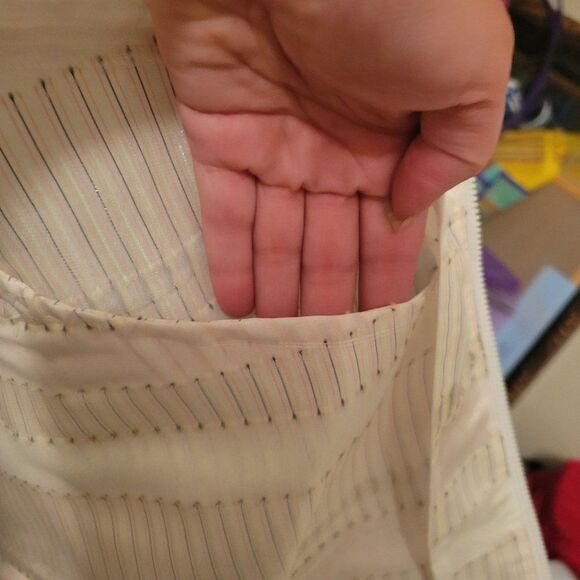 Nike Earth Day Womens Oversized Jacket Cream XL Windrunner Full Zip Hooded - Picture 6 of 10